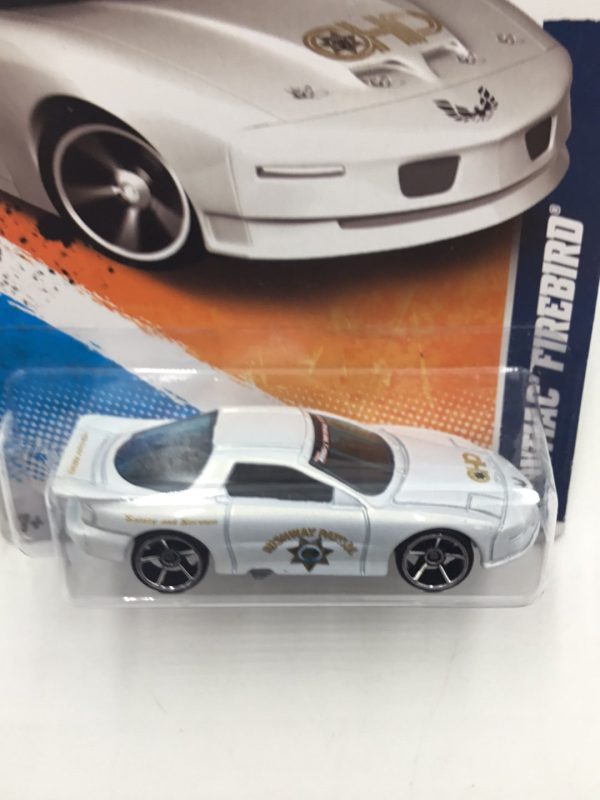 2011 Hot Wheels #163 Pontiac Firebird (White) Supply