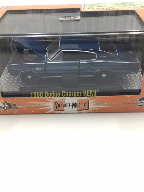 M2 Machine 1966 Dodge Charger Hemi 10-01 Online Hot Sale