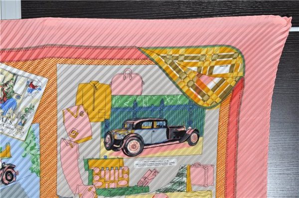 Authentic HERMES Pleats Scarf  Confort en Automobile  Silk Pink Box 5585F on Sale