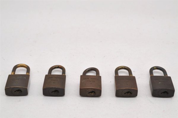 Authentic Louis Vuitton Padlock 10Set Old Model LV K4879 Discount