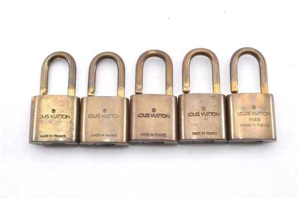 Authentic Louis Vuitton Padlock Gold 10Set LV 0214G For Sale