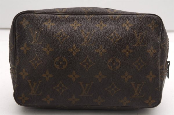 Auth Louis Vuitton Monogram Trousse Toilette 23 Clutch Hand Bag Old Model K4614 on Sale