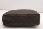 Auth Louis Vuitton Monogram Trousse Toilette 28 Clutch Hand Bag Old Model K4619 For Sale