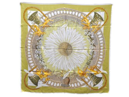 Auth HERMES Carre 90 Scarf  Je T aime passionnement un peu  Silk White 1329E For Sale